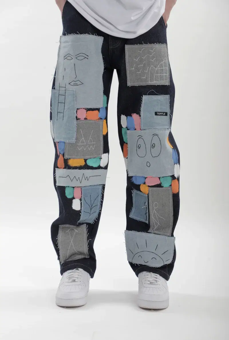 Moodboard Jeans, a product by TOFFLE