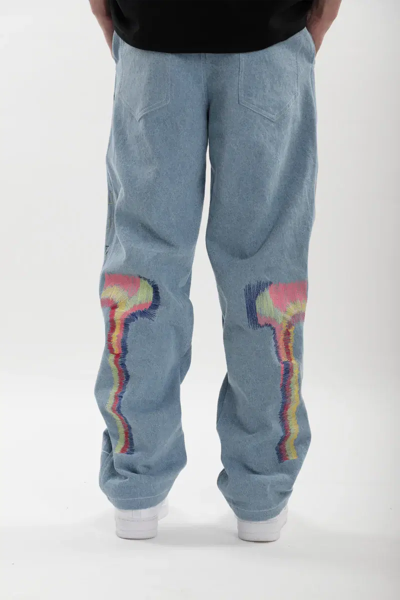 Thumbnail preview #1 for DIY Feels Jeans